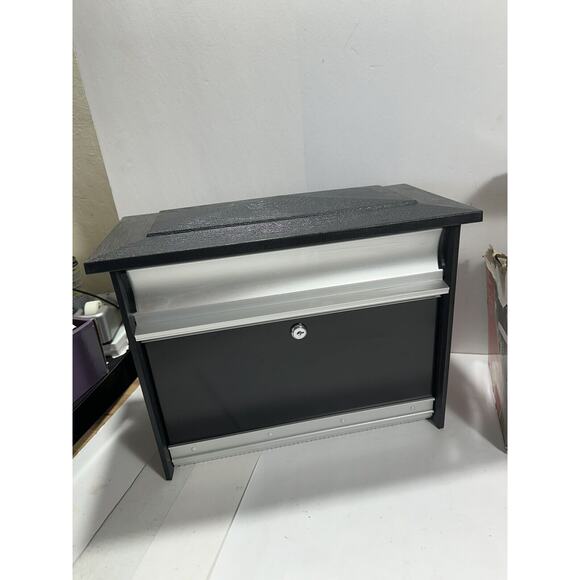 Gibraltar Mailsafe Lockable Security Wall Mount Mailbox MSK00000 - NO KEY Read* - Picture 5 of 13